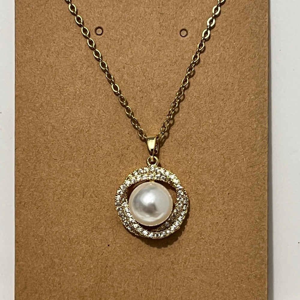 Gold Tone Pearl Cubic Zirconia‎ Round Pendant Necklace Women Jewelry
